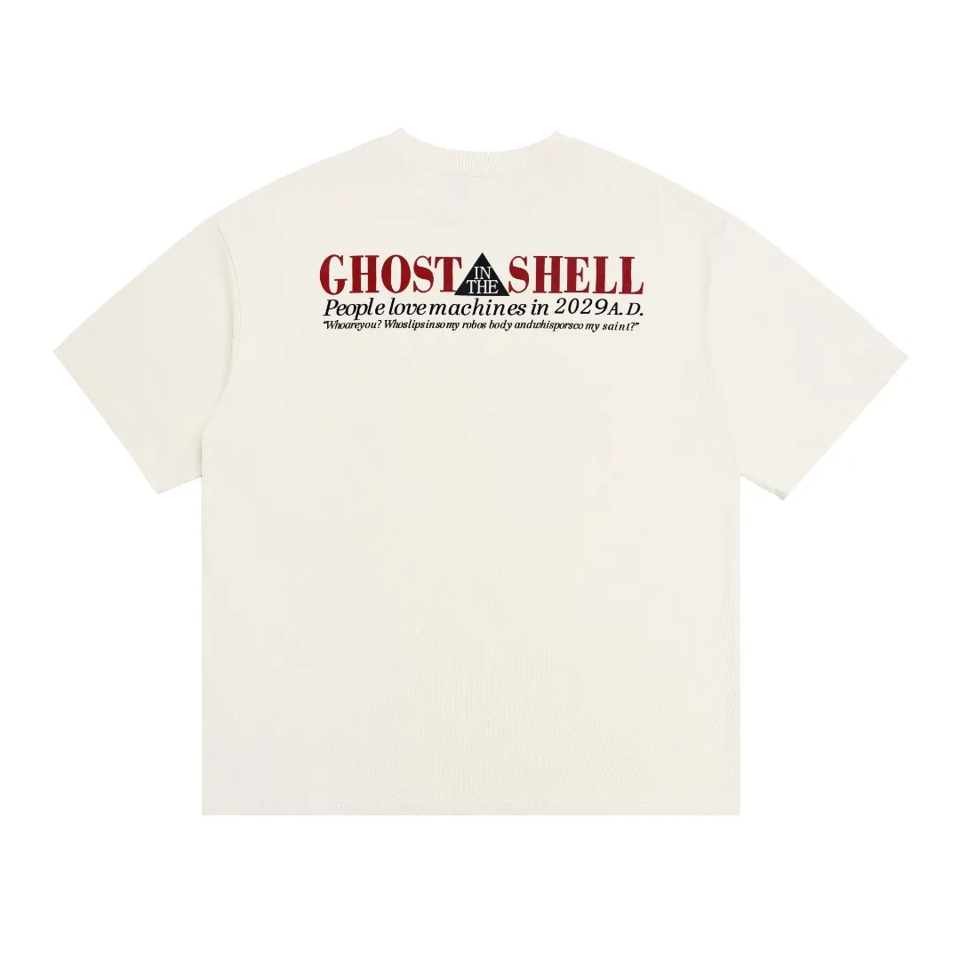 Beautifully trendy Saint Michael Ghost in the Shell anime character print, retro Vintage loose round neck, pure cotton short sleeves, digital white ink direct injection, breathable fabric, three-dimensional and clear pattern. Fabric: Double yarn 240g Style number: S805 Size: S-M-L-XL Color: Off-white Price: P110